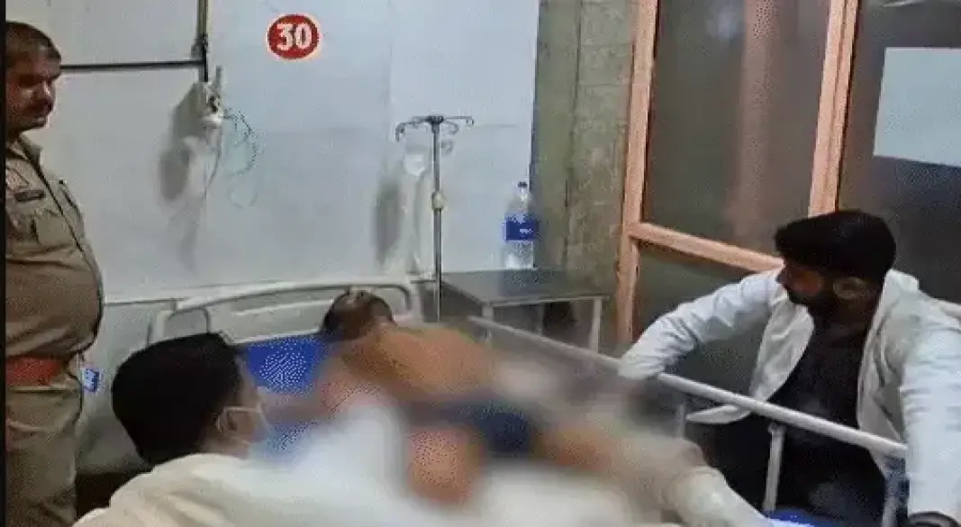 अस्पताल में भर्ती युवक