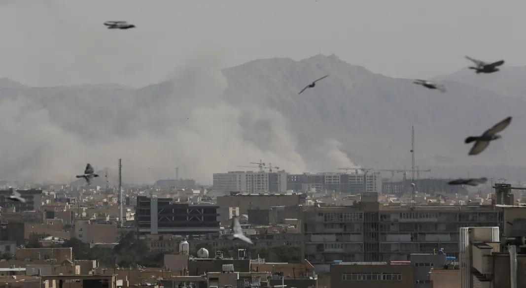 अमेरिका बोला- आज ईरान पर सबसे बड़े हमले होंगे