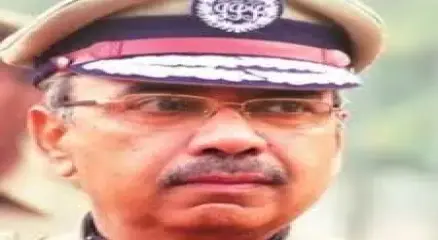 पूर्व डीजी जेल शशिकांत ने CM योगी से की शिकायत